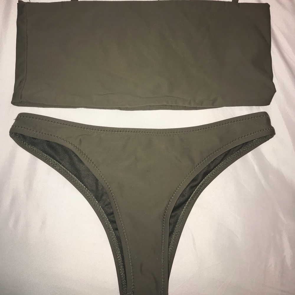 Bandeau bikini set